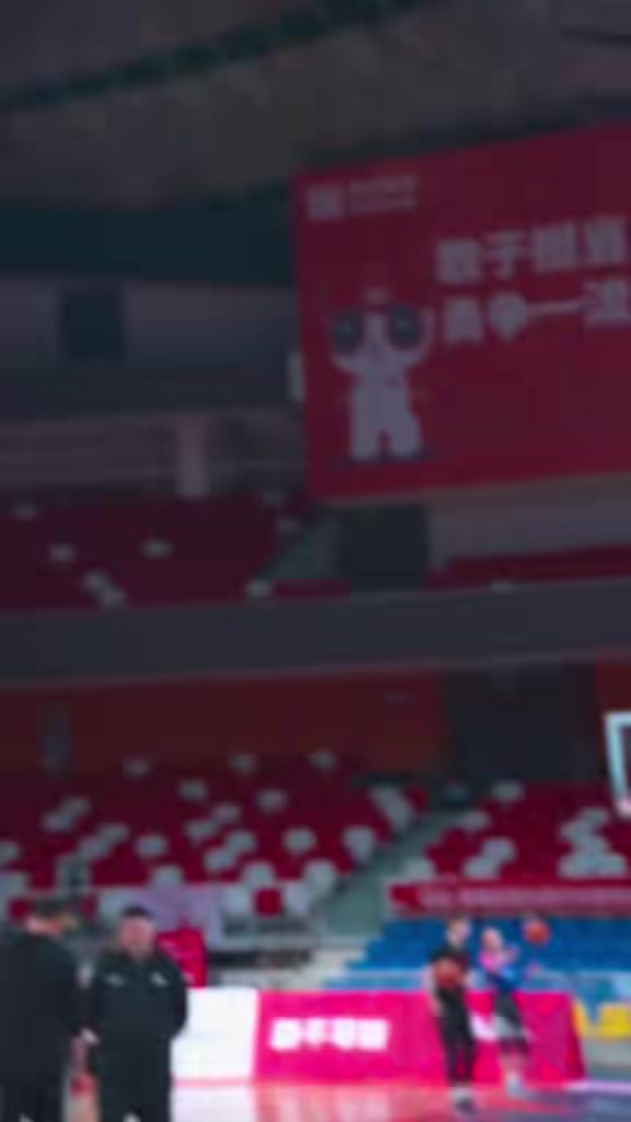 弹无虚发！李梦在上午训练中手感不错 积极备战总决赛G2