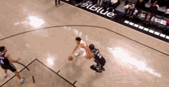 ?状元炸了！里萨谢连续得分打停篮网&10中9砍23分